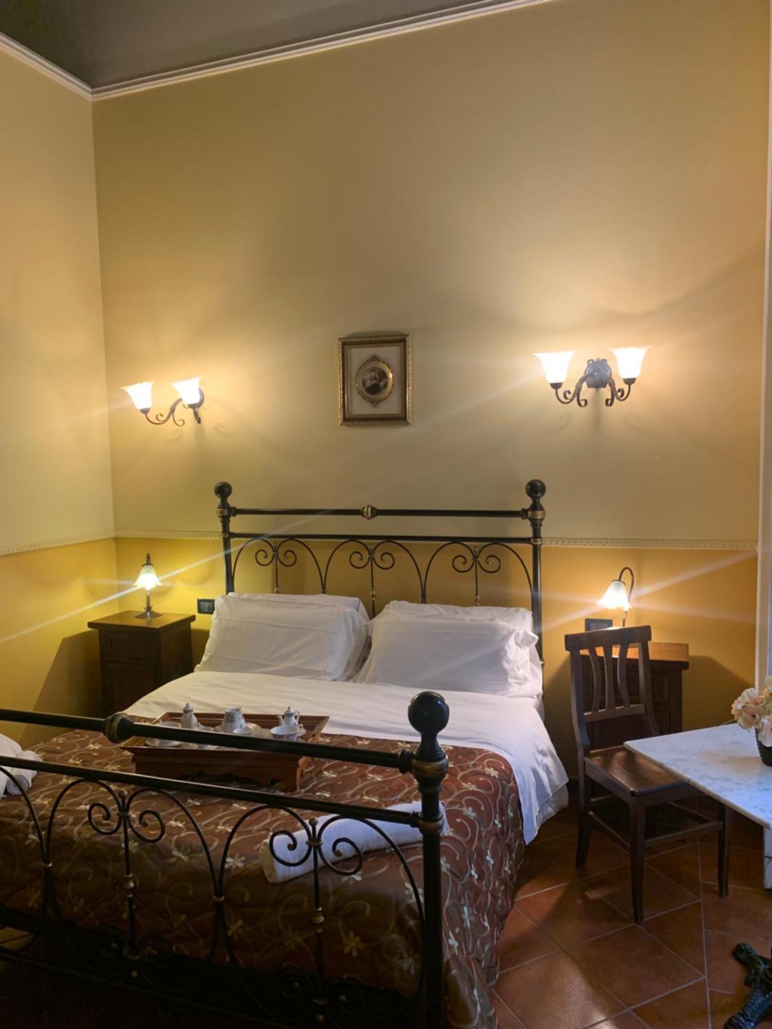Hotel Pignatelli Napoli Exterior foto
