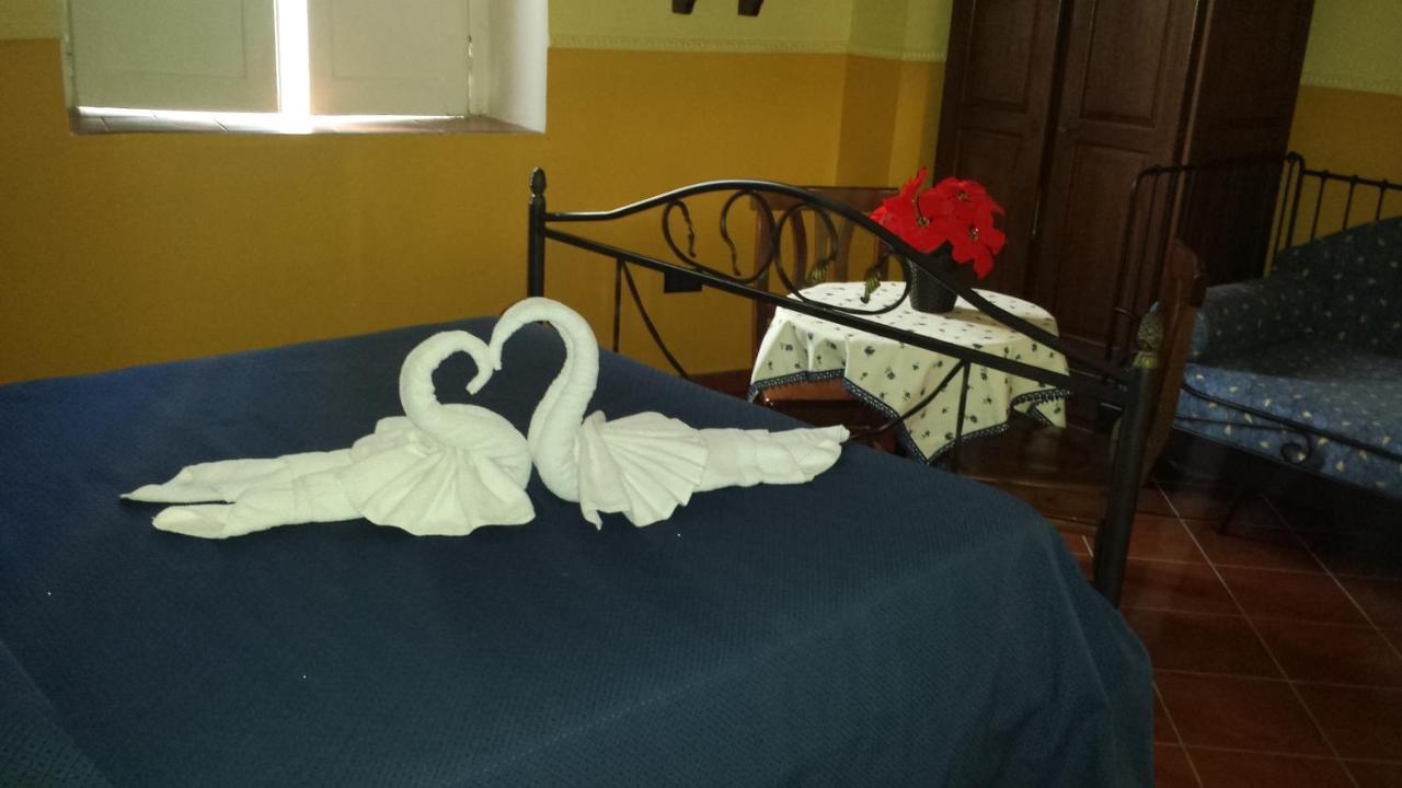 Hotel Pignatelli Napoli Habitación foto